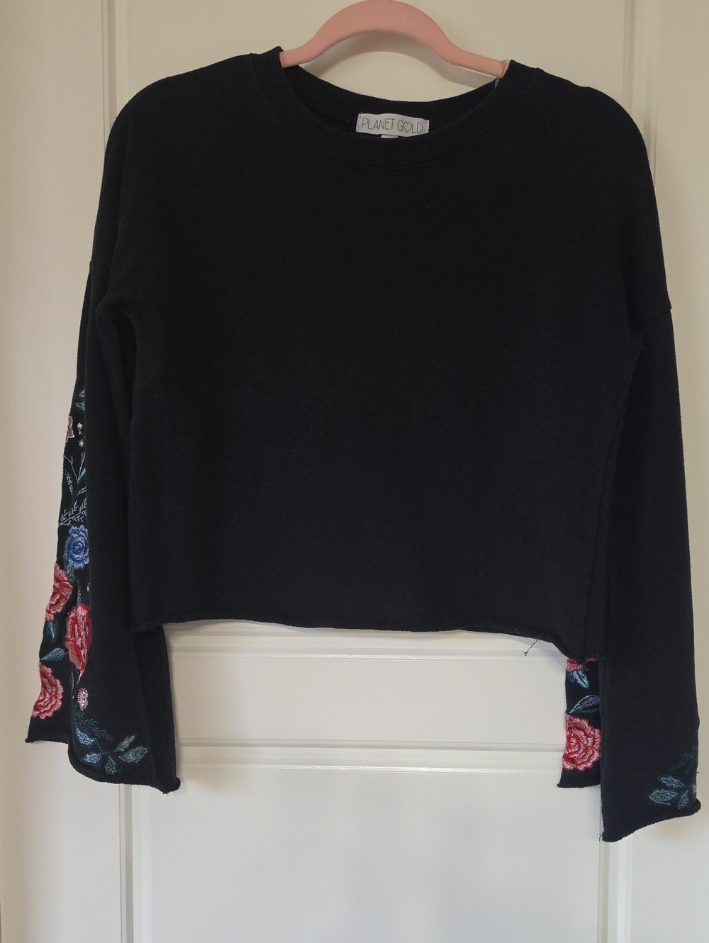 Planet Gold Black Cropped Sweatshirt with Floral Embroidered Sleeves - Small